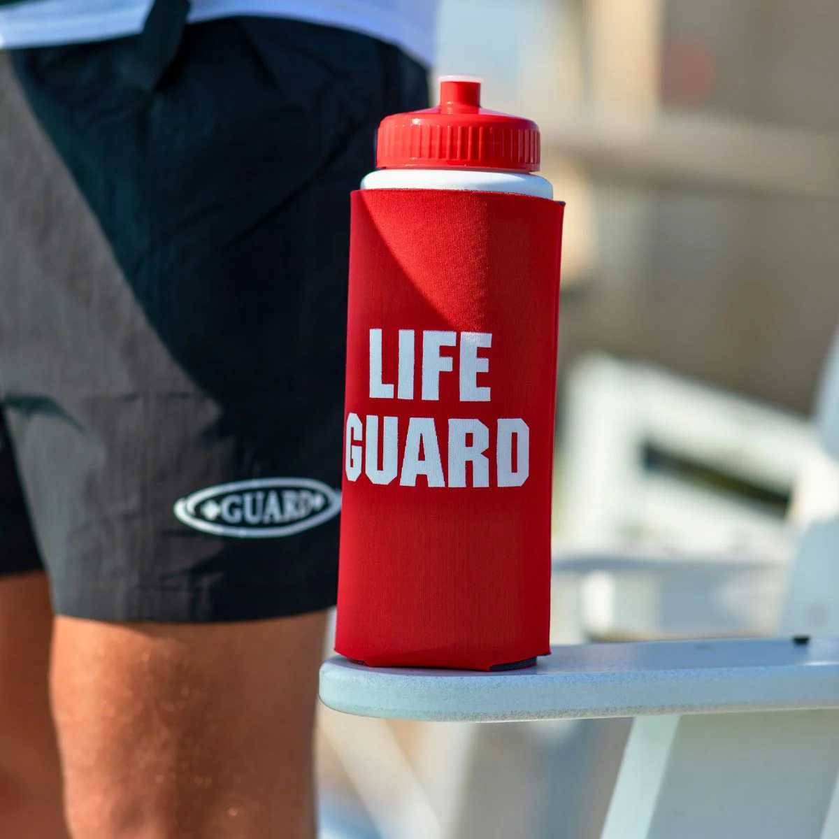Guard 32oz Insulated Water Bottle - Image 4